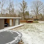 4 Bedroom Beautiful In *