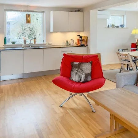 4 Bedroom Beautiful In