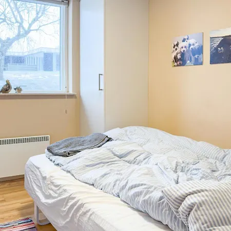 4 Bedroom Beautiful In Feriehus *