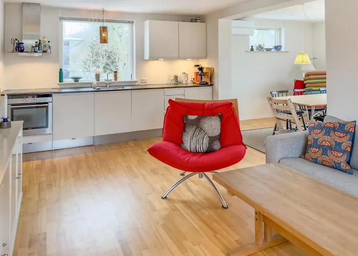 4 Bedroom Beautiful In