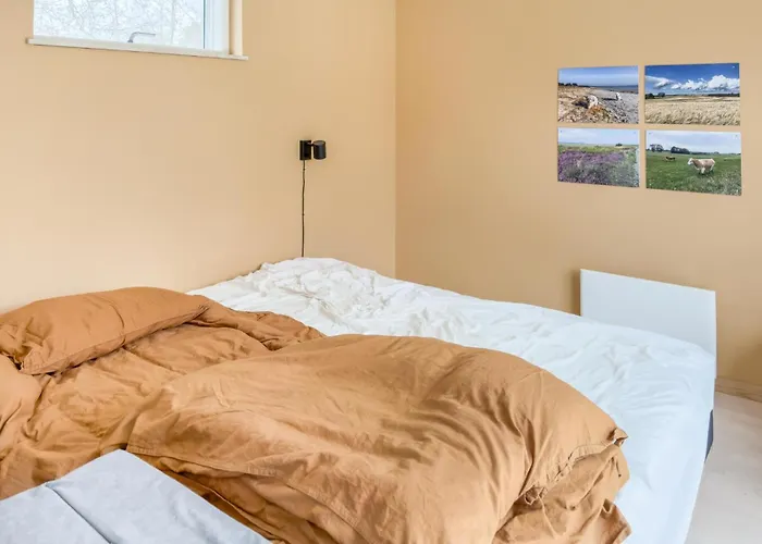 Holiday home 4 Bedroom Beautiful In
